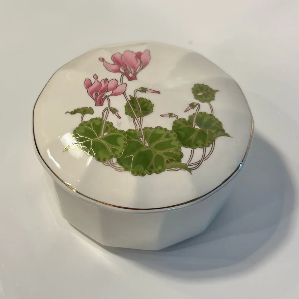 Vintage Otagiri Cyclamen Porcelain Trinket/Ring Box